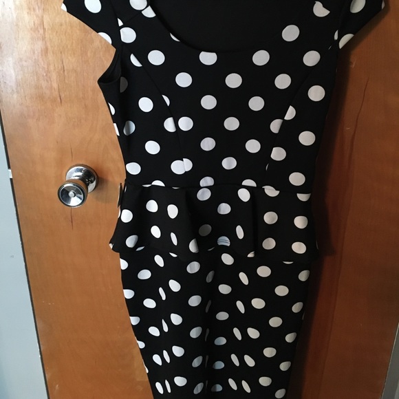 💥3/$20💥 Bardot style dress - Picture 1 of 5